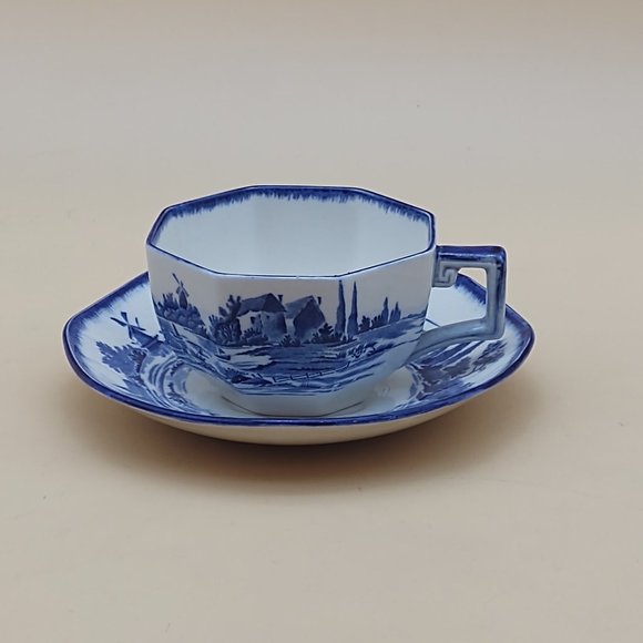 Vintage Tea cup & Saucer -Royal Doulton Norfolk - Picture 3 of 11